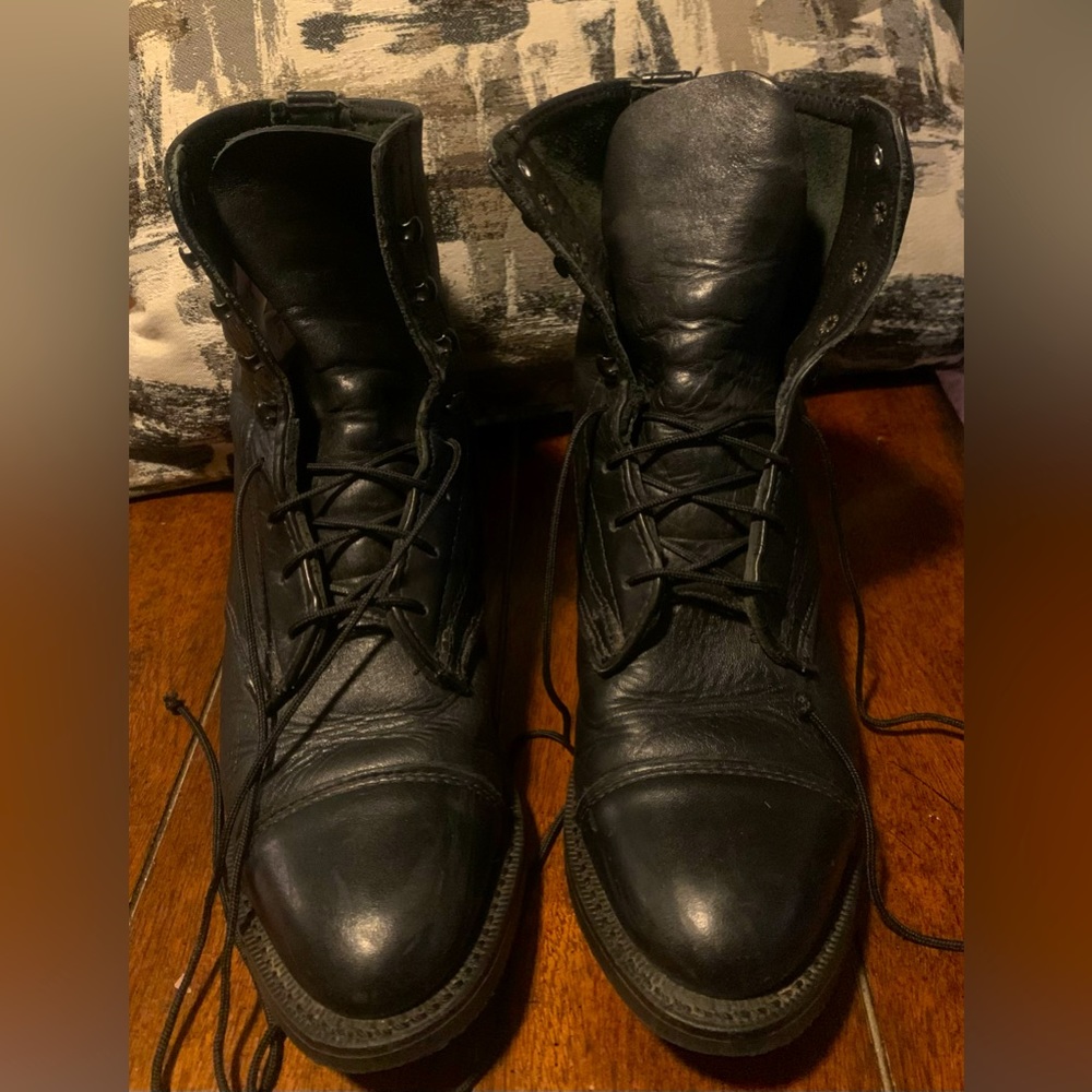 Grand Prix Black Leather Lace-Up Cap Toe Boots.Size 7.5